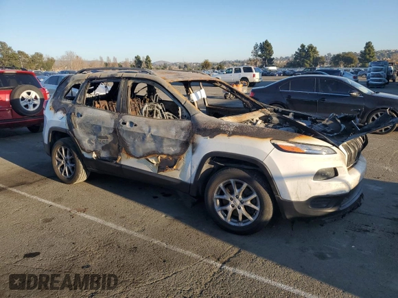 2016 Jeep Cherokee Sport with VIN 1C4PJMAB8GW117299, listed as a Copart auction lot 89314685 with Not provided miles and Non repairable. Bid and sale history available at DreamBid. Image 4.
