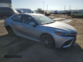 2022 Toyota Camry SE with VIN 4T1G11AK2NU685583, listed as a Copart auction lot 46940855 with 73,144 mi miles and Salvage Title. Bid and sale history available at carsss.com. Image 4.