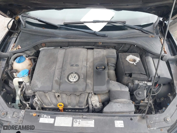 2012 Volkswagen Passat SE with VIN 1VWBP7A38CC033611, listed as a IAAI auction lot 41855933 with 155,429 mi miles. Bid and sale history available at carsss.com. Image 10.
