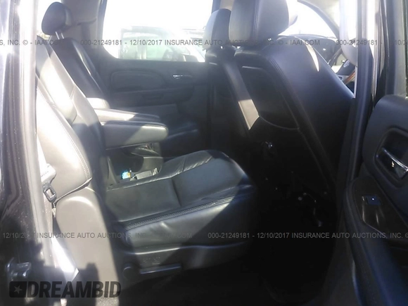 2008 Cadillac Escalade ESV with VIN 1GYFK66808R258234, listed as a IAAI auction lot 21249181 with 1 mi miles. Bid and sale history available at carsss.com. Image 8.