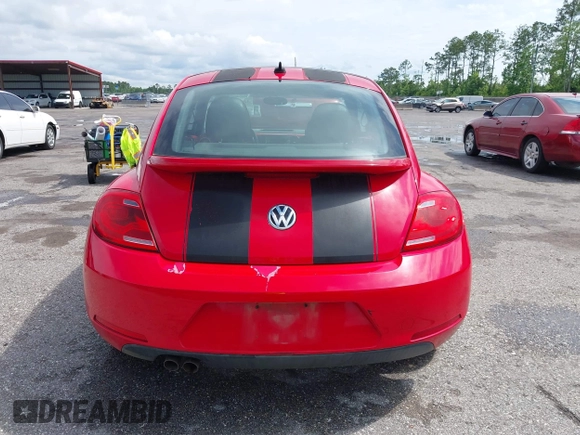 2013 Volkswagen Beetle 2.5L w/Sun/Sound/Nav с VIN 3VWJP7AT7DM686412, выставлен на аукционе IAAI как лот 42239653 с пробегом 76 237 миль миль и . История ставок и продаж доступна на DreamBid. Изображение 16.
