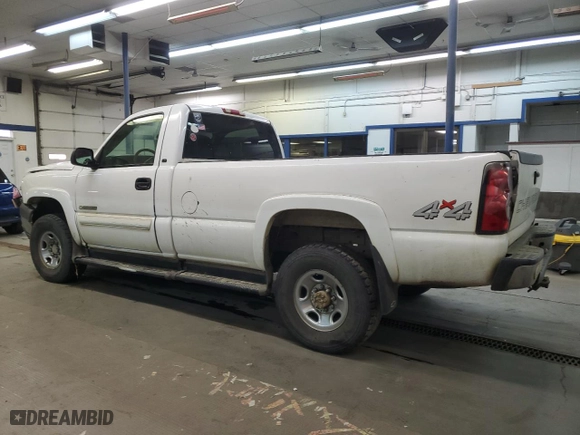 2007 Chevrolet Silverado 2500HD Classic Work Truck with VIN 1GCHK24UX7E186570, listed as a Copart auction lot 79755624 with 0 mi miles and Salvage Title. Bid and sale history available at carsss.com. Image 2.