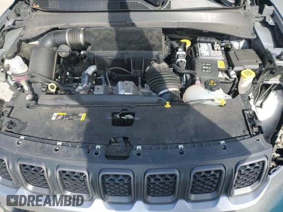 2023 Jeep Compass Trailhawk z VIN 3C4NJDDN0PT556600, wystawiony jako Copart lot #51180055 z przebiegiem 14 664 mil mil oraz Szkoda całkowita • Salvage title. Historia ofert i sprzedaży dostępna na DreamBid. Obrazek 12.