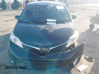 2018 Toyota Sienna LE Auto Access Seat с VIN 5TDKZ3DC8JS911678, выставлен на аукционе IAAI как лот 41136523 с пробегом 105 896 миль миль и . История ставок и продаж доступна на DreamBid. Изображение 12.