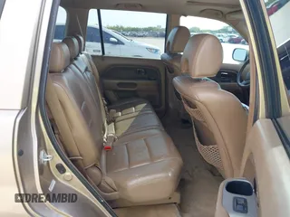 2006 Honda Pilot EX-L with VIN 5FNYF18586B028291, listed as a IAAI auction lot 42040904 with 217,038 mi miles and . Bid and sale history available at carsss.com. Image 8.