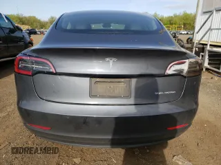 2022 Tesla Model 3 Long Range z VIN 5YJ3E1EB6NF290946, wystawiony jako Copart lot #54937825 z przebiegiem 111 044 mil mil oraz Szkoda całkowita • Salvage title. Historia ofert i sprzedaży dostępna na DreamBid. Obrazek 6.