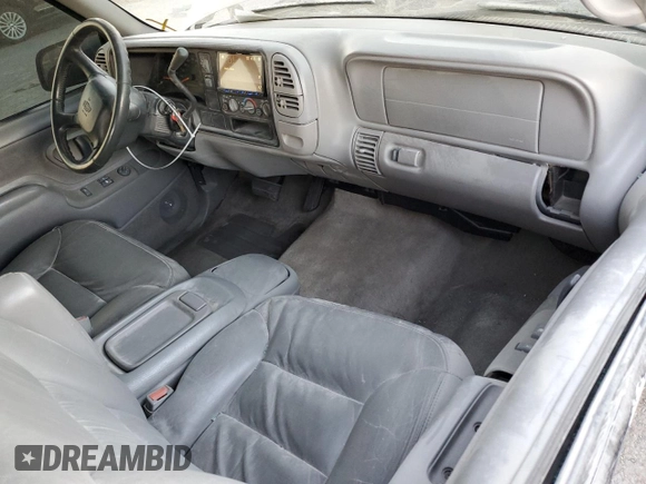 1999 Chevrolet Tahoe with VIN 3GNEC18R1XG143882, listed as a Copart auction lot 42177005 with 130,368 mi miles and Salvage title. Bid and sale history available at DreamBid. Image 8.
