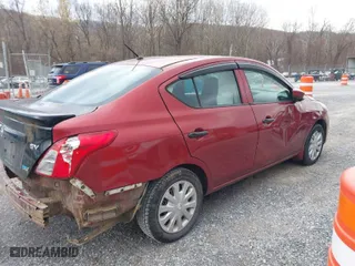 2017 Nissan Versa Sedan SV with VIN 3N1CN7AP2HL903240, listed as a IAAI auction lot 40919076 with 130,027 mi miles. Bid and sale history available at carsss.com. Image 4.
