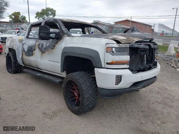 2016 Chevrolet Silverado 1500 LT with VIN 3GCUKREH7GG186589, listed as a IAAI auction lot 40731529 with 1 mi miles. Bid and sale history available at carsss.com. Image 1.