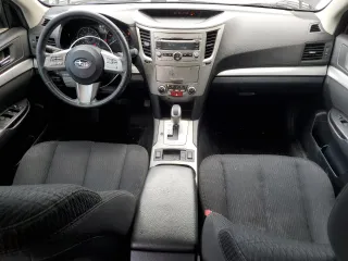 2010 Subaru Legacy Premium All-Weather Anniversary z VIN 4S3BMBC6XA3233361, wystawiony jako Copart lot #54322705 z przebiegiem 153 158 mil mil oraz Szkoda całkowita • Salvage title. Historia ofert i sprzedaży dostępna na DreamBid. Obrazek 8.