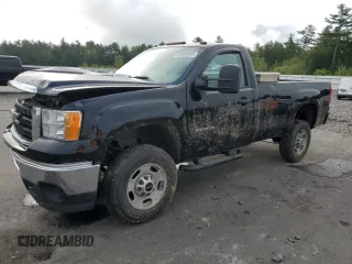 2012 GMC Sierra 2500HD Work Truck z VIN 1GT01ZCG0CF200985, wystawiony jako Copart lot #69808584 z przebiegiem 151 053 mil mil oraz Szkoda całkowita • Salvage title. Historia ofert i sprzedaży dostępna na DreamBid. Obrazek 1.