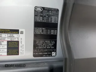 2024 Land Rover Defender S z VIN SALEJ7EU8R2315730, wystawiony jako Copart lot #42731245 z przebiegiem 249 mil mil oraz Szkoda całkowita • Salvage title. Historia ofert i sprzedaży dostępna na DreamBid. Obrazek 14.