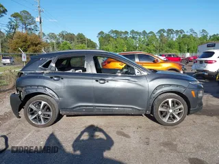 2018 Hyundai Kona Limited with VIN KM8K33A58JU135096, listed as a IAAI auction lot 41989321 with 66,939 mi miles. Bid and sale history available at carsss.com. Image 13.