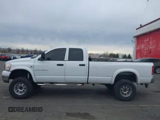 2006 Dodge 2500 SLT with VIN 3D7KS28CX6G102476, listed as a IAAI auction lot 41841377 with 294,179 mi miles. Bid and sale history available at carsss.com. Image 14.