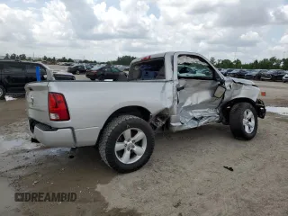 2017 Ram 1500 Express z VIN 3C6JR6AG3HG604889, wystawiony jako Copart lot #54001145 z przebiegiem 74 609 mil mil oraz Szkoda całkowita • Salvage title. Historia ofert i sprzedaży dostępna na DreamBid. Obrazek 3.