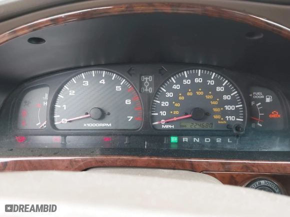 2000 Toyota 4Runner Limited with VIN JT3HN87R8Y0301624, listed as a IAAI auction lot 41786250 with 224,680 mi miles. Bid and sale history available at carsss.com. Image 7.