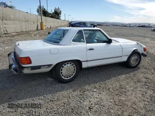 1989 Mercedes-Benz 560 Series 560SL with VIN WDBBA48D9KA103806, listed as a Copart auction lot 53533215 with 933,768 mi miles and Salvage Title. Bid and sale history available at carsss.com. Image 3.