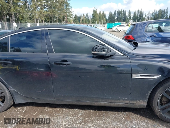 2017 Jaguar XE 35t Premium with VIN SAJAJ4BV8HA966475, listed as a IAAI auction lot 41939120 with 100,356 mi miles. Bid and sale history available at carsss.com. Image 14.