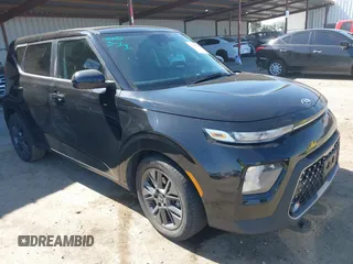 2021 Kia Soul EX with VIN KNDJ33AUXM7134994, listed as a IAAI auction lot 41765850 with 26,142 mi miles. Bid and sale history available at carsss.com. Image 1.