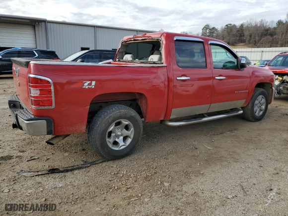 2007 Chevrolet Silverado 1500 LT w/2LT with VIN 2GCEK13M671536647, listed as a Copart auction lot 88068275 with 230,658 mi miles and Salvage Title. Bid and sale history available at carsss.com. Image 3.