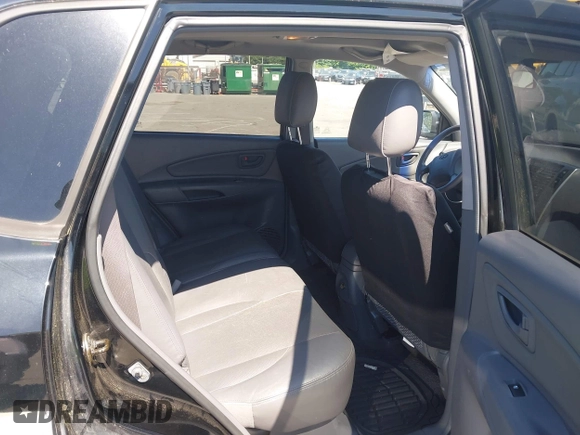 2005 Hyundai Tucson GLS with VIN KM8JN72D95U193338, listed as a IAAI auction lot 42205240 with 172,424 mi miles. Bid and sale history available at carsss.com. Image 8.