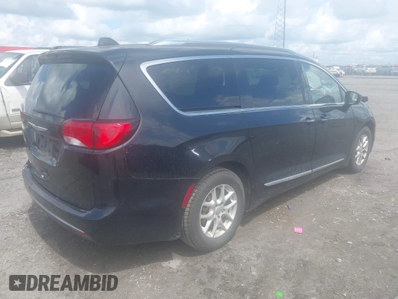 2020 Chrysler Pacifica Touring L with VIN 2C4RC1BGXLR274315, listed as a IAAI auction lot 42608504 with 109,371 mi miles and . Bid and sale history available at DreamBid. Image 4.