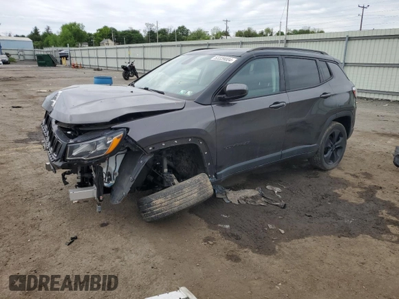 2019 Jeep Compass Latitude z VIN 3C4NJDBB7KT787317, wystawiony jako Copart lot #87840945 z przebiegiem 33 583 mil mil oraz Szkoda całkowita • Salvage title. Historia ofert i sprzedaży dostępna na DreamBid. Obrazek 1.