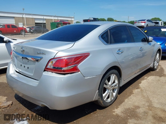 2013 Nissan Altima SL with VIN 1N4BL3AP5DN408974, listed as a IAAI auction lot 42512707 with 199,300 mi miles and . Bid and sale history available at DreamBid. Image 4.