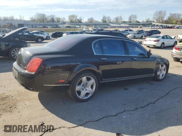 2006 Bentley Flying Spur z VIN SCBBR53W46C039793, wystawiony jako Copart lot #50169415 z przebiegiem 80 415 mil mil oraz Szkody całkowita. Historia ofert i sprzedaży dostępna na DreamBid. Obrazek 3.