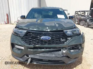 2022 Ford Explorer ST-Line with VIN 1FMSK8KH3NGA73166, listed as a IAAI auction lot 41909143 with 43,303 mi miles. Bid and sale history available at carsss.com. Image 12.