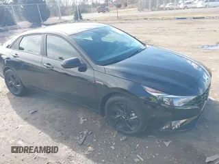2023 Hyundai Elantra SEL z VIN KMHLM4AG3PU453371, wystawiony jako IAAI lot #41239165 z przebiegiem 40 980 mil mil oraz . Historia ofert i sprzedaży dostępna na DreamBid. Obrazek 1.