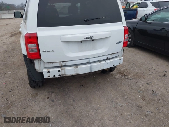 2017 Jeep Patriot High Altitude with VIN 1C4NJRFB9HD174167, listed as a IAAI auction lot 41502784 with 149,637 mi miles. Bid and sale history available at carsss.com. Image 6.