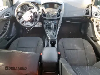 2018 Ford Focus SE z VIN 1FADP3F2XJL256272, wystawiony jako Copart lot #52651675 z przebiegiem 37 897 mil mil oraz Szkody całkowita. Historia ofert i sprzedaży dostępna na DreamBid. Obrazek 8.
