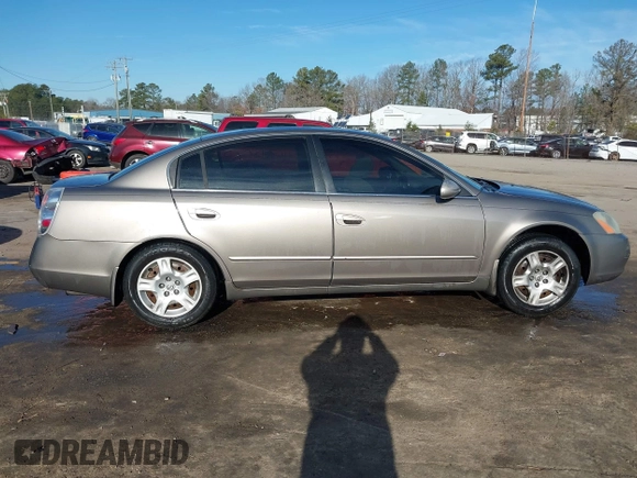 2004 Nissan Altima S with VIN 1N4AL11D24C102557, listed as a IAAI auction lot 41663563 with 151,144 mi miles. Bid and sale history available at carsss.com. Image 13.