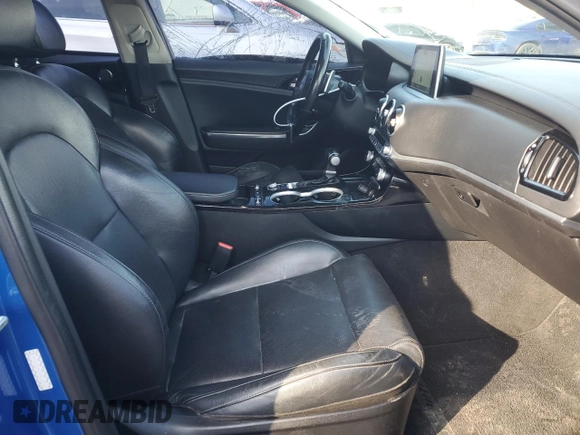 2018 Kia Stinger Premium with VIN KNAE25LA8J6021241, listed as a Copart auction lot 42581885 with 95,339 mi miles and Salvage Title. Bid and sale history available at carsss.com. Image 7.