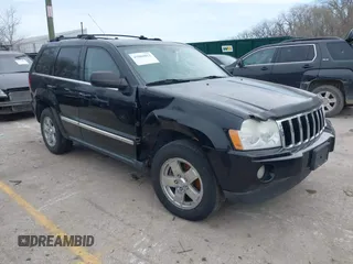 2007 Jeep Grand Cherokee Limited with VIN 1J8HR58277C634743, listed as a IAAI auction lot 41886012 with 197,209 mi miles. Bid and sale history available at carsss.com. Image 1.
