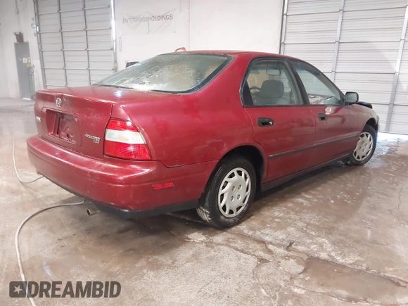 1994 Honda Accord DX with VIN 1HGCD562XRA176098, listed as a IAAI auction lot 41228156 with 113,553 mi miles and . Bid and sale history available at DreamBid. Image 4.