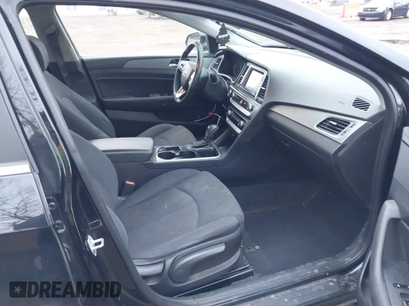 2018 Hyundai Sonata Limited with VIN 5NPE34AF8JH610692, listed as a IAAI auction lot 41503265 with 137,599 mi miles. Bid and sale history available at carsss.com. Image 5.