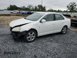 2009 Volkswagen Jetta Sedan SE with VIN 3VWRM71K69M097152, listed as a Copart auction lot 52293505 with 207,114 mi miles and Salvage Title. Bid and sale history available at carsss.com. Image 1.