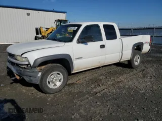 2001 Chevrolet Silverado 2500 with VIN 1GCGK29U61Z200260, listed as a Copart auction lot 79741324 with 217,069 mi miles and Salvage Title. Bid and sale history available at carsss.com. Image 1.