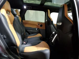 2021 Land Rover Range Rover Sport SVR z VIN SALWZ2RE2MA775371, wystawiony jako Copart lot #84211924 z przebiegiem 23 017 mil mil oraz Szkody całkowita. Historia ofert i sprzedaży dostępna na DreamBid. Obrazek 11.