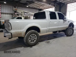 2006 Ford F-350 XL with VIN 1FTWW31P76EC06434, listed as a Copart auction lot 88783425 with 256,189 mi miles and Salvage Title. Bid and sale history available at DreamBid. Image 3.