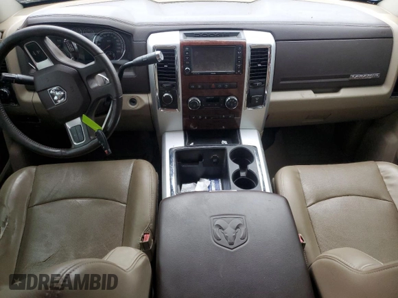 2010 Dodge 3500 Laramie z VIN 3D73Y4CLXAG172722, wystawiony jako Copart lot #85875144 z przebiegiem Nie podano mil oraz Szkoda całkowita • Salvage title. Historia ofert i sprzedaży dostępna na DreamBid. Obrazek 8.