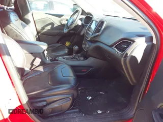 2019 Jeep Cherokee Trailhawk с VIN 1C4PJMBX7KD298488, выставлен на аукционе IAAI как лот 40697687 с пробегом 127 060 миль миль и . История ставок и продаж доступна на DreamBid. Изображение 5.