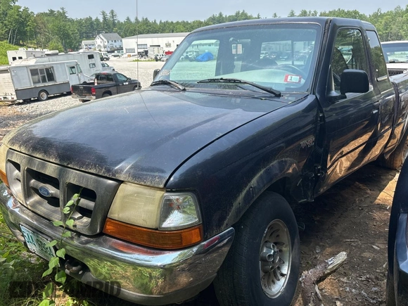 1999 Ford Ranger XL with VIN 1FTZR15V6XTA61496, listed as a Copart auction lot 61017635 with 49,455 mi miles and Clean title. Bid and sale history available at DreamBid. Image 2.