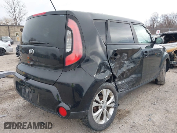 2016 Kia Soul + with VIN KNDJP3A50G7343758, listed as a IAAI auction lot 41908741 with 62,000 mi miles. Bid and sale history available at carsss.com. Image 4.