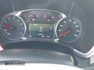 2020 Chevrolet Equinox LT z VIN 3GNAXKEV0LS650936, wystawiony jako IAAI lot #42263480 z przebiegiem 51 723 mil mil oraz . Historia ofert i sprzedaży dostępna na DreamBid. Obrazek 7.