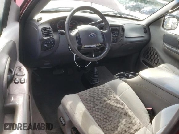 2003 Ford F-150 XL с VIN 1FTRX18LX3NA80535, выставлен на аукционе Copart как лот 61839854 с пробегом 291 397 миль миль и Списание • Salvage title. История ставок и продаж доступна на DreamBid. Изображение 8.