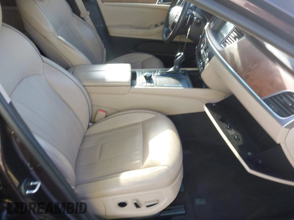 2017 Genesis G80 3.8L с VIN KMHGN4JE5HU203886, выставлен на аукционе IAAI как лот 41493496 с пробегом 59 242 миль миль и . История ставок и продаж доступна на DreamBid. Изображение 5.