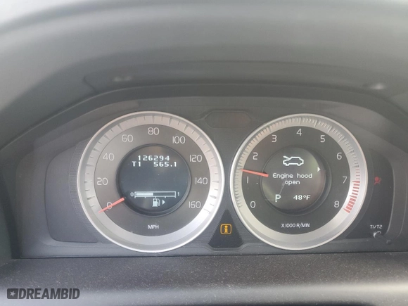 2011 Volvo XC60 3.2L with VIN YV4952DL1B2191182, listed as a Copart auction lot 52683585 with 126,294 mi miles and Salvage Title. Bid and sale history available at carsss.com. Image 9.